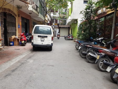 Bán nhà phân lô vỉa hè Quận Ủy Khuất Duy Tiến ở và kd nhà đẹp 55m2*4t chỉ 10.5 tỷ 0835967888