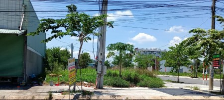 Bán miếng đất 2 mặt tiền 53.4m2 tại Trung Chánh, giá 1 tỷ 5, shr.
