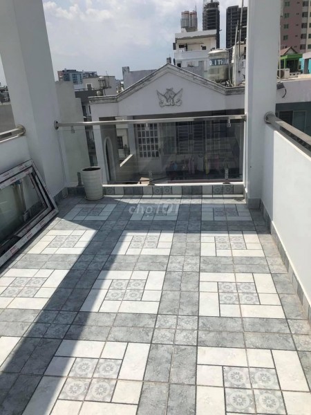 Cho thuê nhà HXT Nguyễn Cửu Vân Bình Thạnh. Nhà hoàn thiện nội thất đầy đủ Bếp điện từ Đức, lò nướng, lò vi sóng, tủ lạnh, máy nước lọc nóng lạnh, tivi