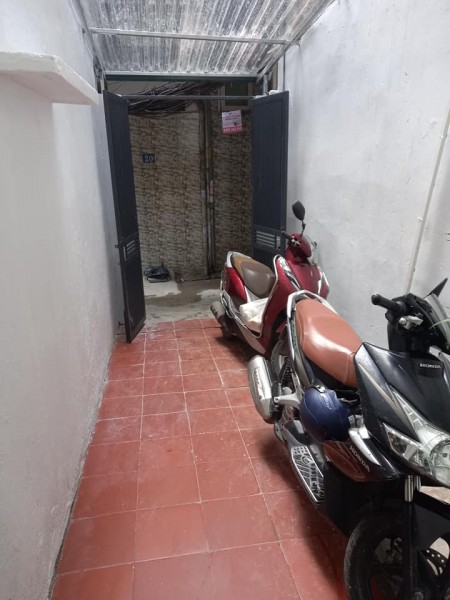 4 tầng, 4 phòng rộng, xây tâm huyết, ở yên tâm, hàng xóm tình cảm, sổ đẹp, nở hậu, nhà xây chắc chắn, dân trí thiện lành