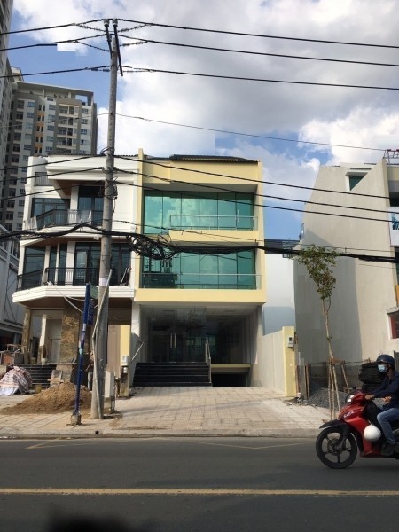 Cho Thuê Nguyên Căn Nhà MT đường Thăng Long Diện tích: 5,2 X 16 2 Lầu