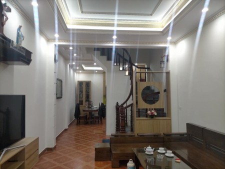 Bán Nhà Nguyễn Chính, Hoàng Mai, 2 Thoáng, Gara Ô Tô, DT 58m2, MT 4m