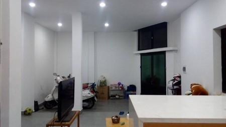 Bán Nhà Phố Quan Nhân 4 Tầng , Mặt Tiền 4.5, Ở Ngay Giá Chỉ 2.5 Tỷ