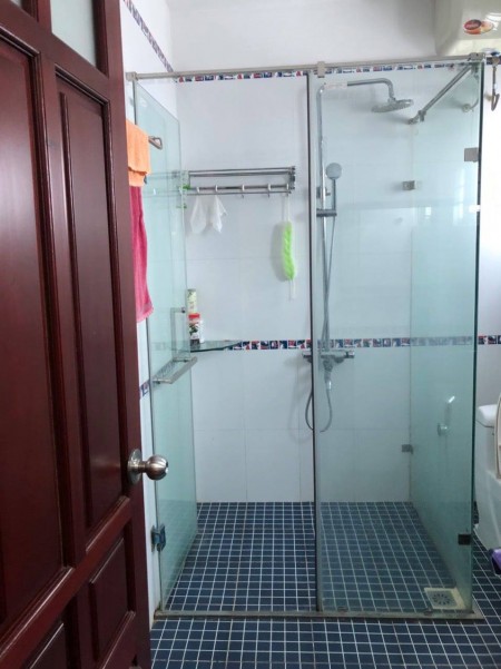 Bán gấp nhà mặt phố Nguyễn Khang, lô góc, gara ô tô, dt 58m, 5 tầng, mt 4.5m, Giá nhỉnh 14 tỷ