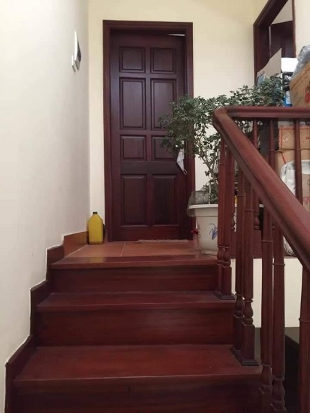 Bán nhà ngay đầu Quan Nhân nhà Lô Góc, ngõ rộng, kinh doanh, gần trường, chợ, ngõ thông 40m 5 tầng chỉ 3 tỷ hơn