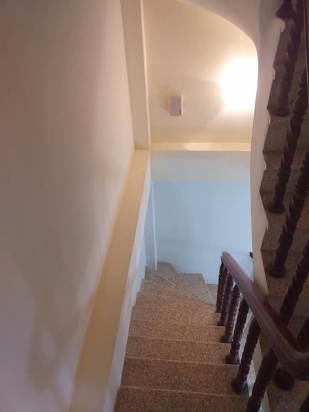 Bán nhà quận Hai Bà Trưng, lô góc, 2 mặt thoáng, nhỉnh 2 tỷ, nhà đẹp ở ngay