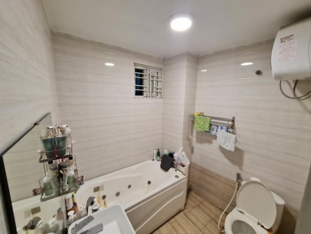 Bán nhà Tam Trinh đẹp hiếm, 30m x 5 tầng, tặng full nội thất giá chỉ 2,7 tỷ có thương lượng LH 0903073985