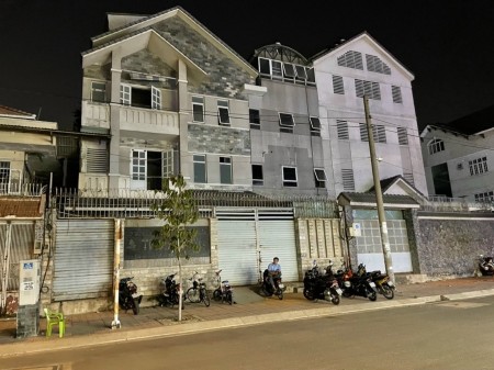 Bán Biệt thự VIP 25x25m2 ngay Trung tâm hành chính Q8