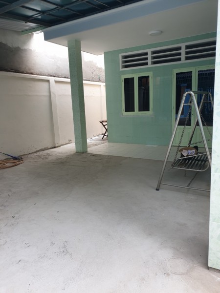 Nhà cấp 4 180m2 (10x18) Phước long B, 3PN-2WC, hẻm oto thoáng