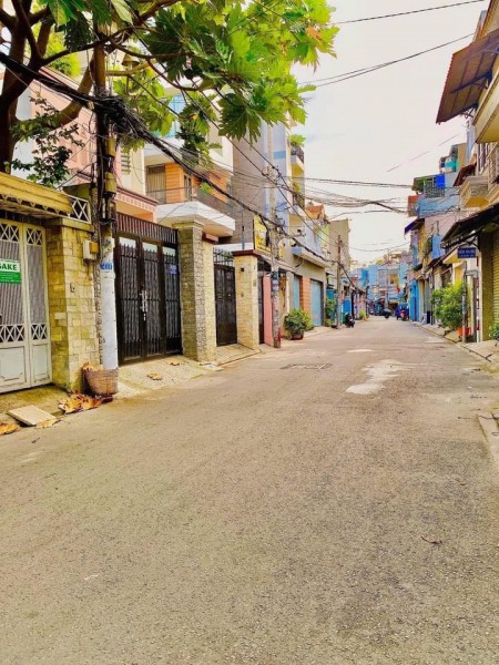 Bán nhà Vườn Lài hẻm xe Tăng, giá rẻ bèo nhỉnh 4 tủ, full nội thất