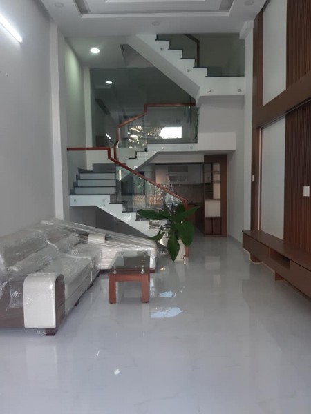 Bán gấp nhà 4 tầng hẻm xe hơi trung tâm kinh doan đa ngành nghề quận gò vấp