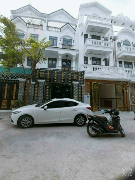 Bán hàng ngột nhà phố Huỳnh Tấn Phát, Nhà Bè, Giá 5.2 tỷ +84.943211439 Ms Hải