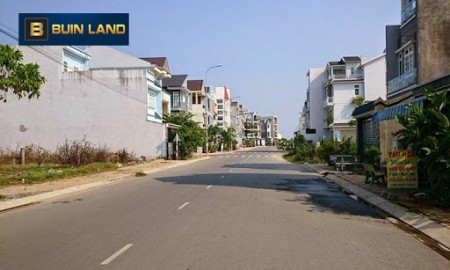Cần bán lô đất MẶT TIỀN đường Nguyễn Thị Tồn, gần cổng sau Pounchen, gần chợ Pounchen