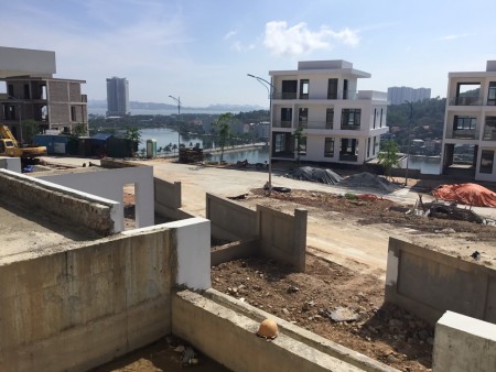 Cần bán biệt thự nhà vườn trung tâm KDL Bãi Cháy giá rẻ