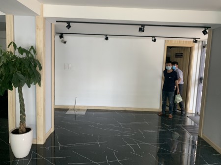 Cho thuê NNC Hẻm xe ba gác Lê Thị Riêng, P.Bến Thành, Q. 1. hẻm đông đúc thuận tiện hàng ăn