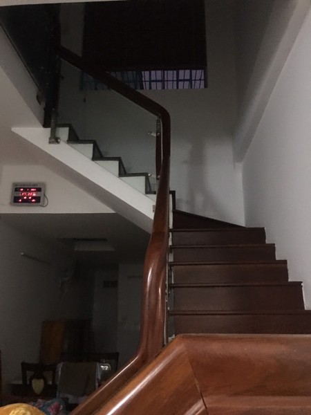 HXH cách mặt tiền 20m, Lê Hồng Phong, phường 5 Quận 5