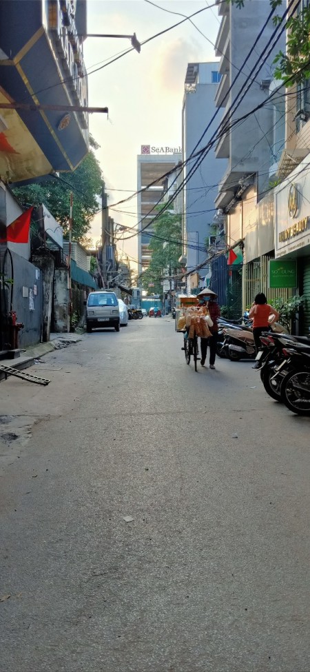 Bán nhà phố Hoàng Cầu, Đống Đa, ô tô đỗ, dt 45m2, 5 tầng, mt 5m, giá 5.5 tỷ lh 0395454603