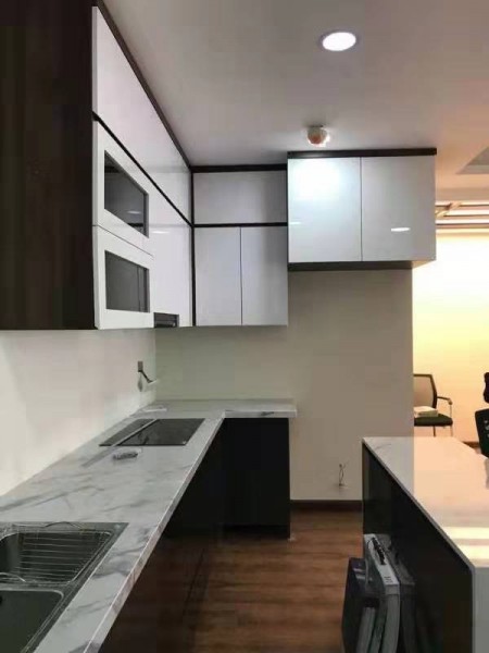Căn hộ 3pn Ban cơ yếu Chính phủ Lê Văn Lương: 3pn 124m2 đồ cơ bản, giá 11tr