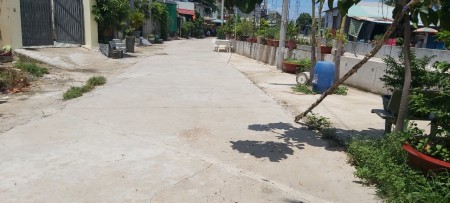 Đất đẹp đường Hà Huy Giáp, P.Thạnh lộc, Quận 12, 90m2, Hxh cần bán gấp