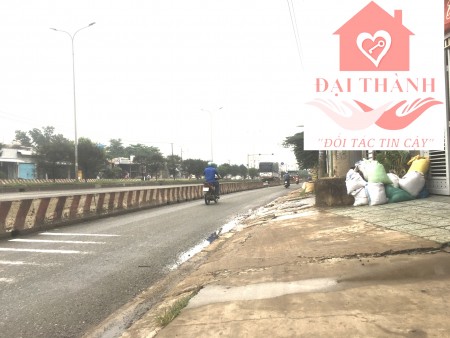 Cho thuê kho xưởng mặt tiền quốc lộ 51 400m2 giá 17 tr