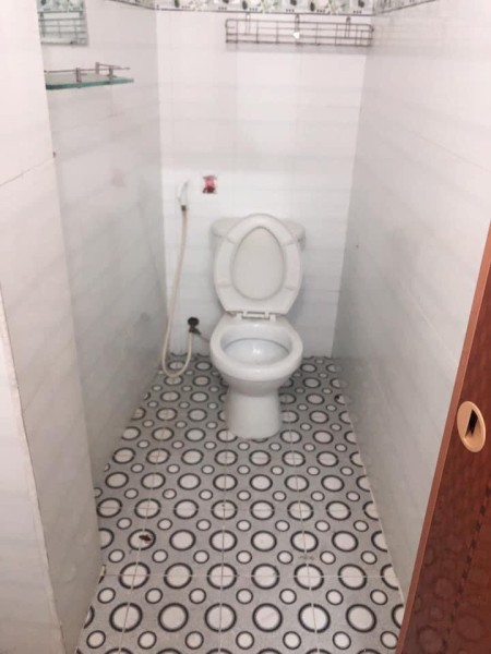 Quận 10 hẻm trước nhà 5m dt 35m2 giá nhỉnh 4 tỷ, kết cấu 1 trệt 1 lầu