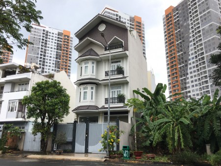 Nhà phố 3 lầu 320m2 trống suốt, chỉ còn 30 triệu, P.An Phú