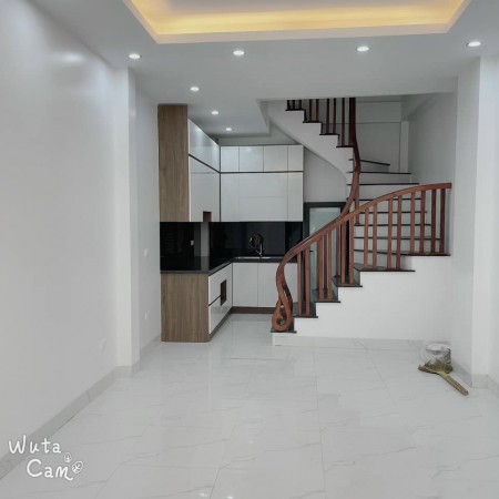 Bán nhà riêng 5 tầng phường Phú Diễn, giá nhỉnh 3 tỷ