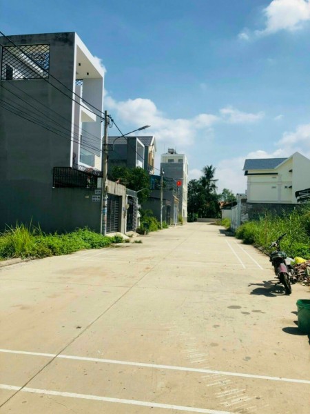 Chủ nhà gửi bán miếng đất đường Tx33, đất rẻ mua để xây nhà hay đầu tư đêu được.