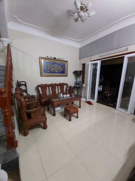 Bán nhà ngay hồ Quan Nhân View Hồ, nhà 3 thoáng đẹp, ở ngay 78m mt gần 8m chỉ nhỉnh 6 tỷ xem ngay