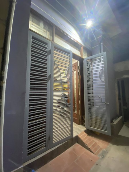 Bán nhà Nguyễn Đức Cảnh, nhà đẹp long lanh, ngõ rộng, tầm tiền hiếm nhà, dtsd 44m2, giá 2.3 tỷ