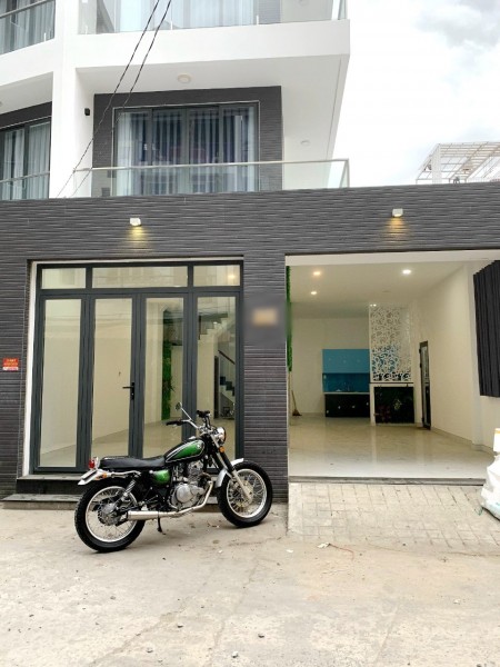 Bán nhà HXH xe 7 chỗ đậu trong nhà đường Tám Danh P4Q8