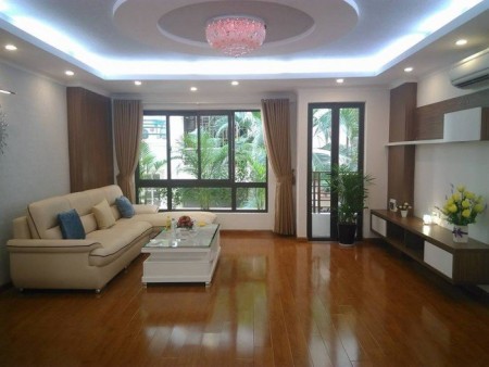 Bán nhà trung tâm Quận Đống Đa, mới xây, 5 tầng đúc kiên cố, giá 3 tỷ