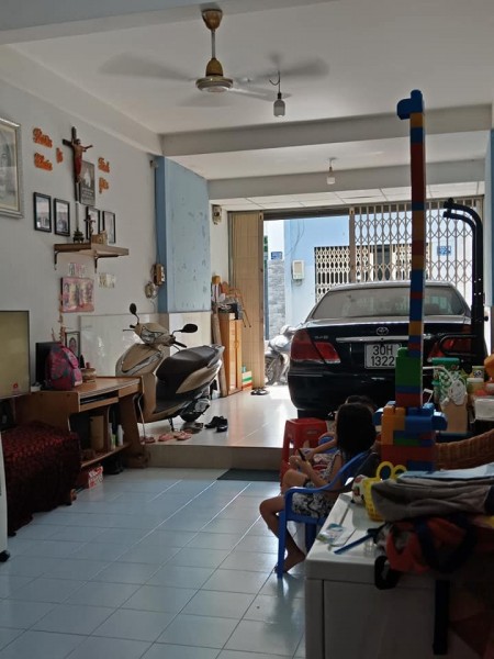 Bán nhà Tân Phú 72m2 2 tầng Giá 6,4 tỷ HXH tránh cần bán gấp