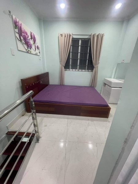 Bán nhà đường Nguyễn Văn Cừ Quận 1 DTSD 60m2 4 tầng giá chỉ 2.7 tỷ - 0798919986.