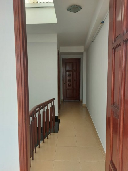 Bán nhà 3 Tầng 50m2 Ngô Gia Tự phường 4 quận 10 chỉ 4 tỷ 500. LH 0856010313.