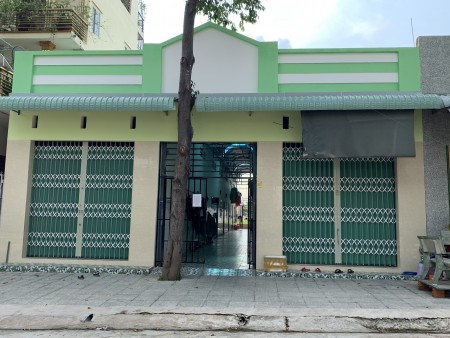 Do gia đình cần chuyển lên SG sinh sống nên cần bán gấp 32 phòng trọ và 450m2 đối diện chợ