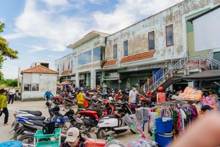Sức hấp dẫn của khu phố chợ sầm uất nhất tại khu vực