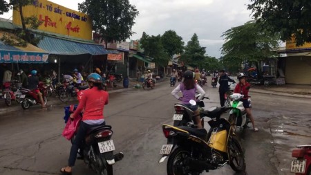 Về quê đầu tư gần nhà, cần bán lại lô đất gần chợ giá rẻ full thổ cư