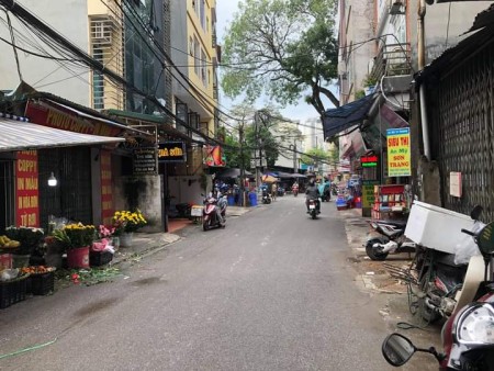 Bán Chung cư Mini ở Gã Tư Sở. mặt ngõ Ô TÔ tránh DT 50M x 5T. Giá sốc: 6.9 tỷ