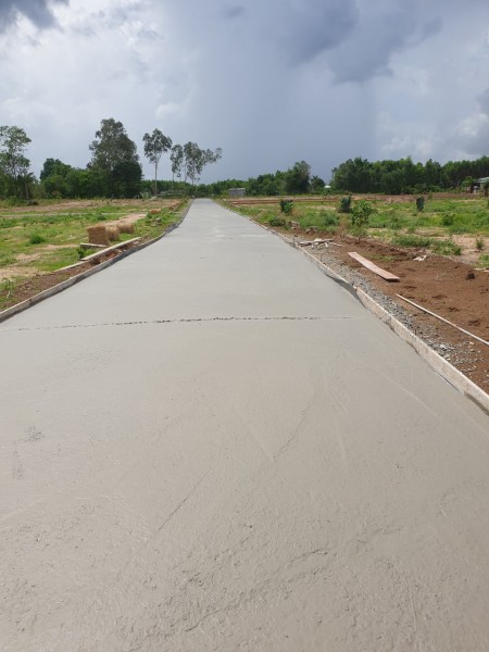 Vợ chồng ly dị cần bán gấp lô đất nền, tiện kinh doanh