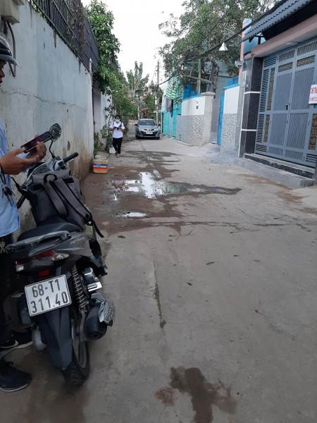 Bán nhà mới đẹp, hẻm xe hơi, xách ca li vào ở ngay, giá chỉ 3.37 tỷ