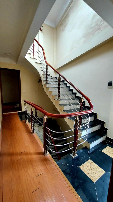 Nhà Đại Mỗ, lô góc 60m2, 4 tầng đúc, giá chỉ 5.2 tỷ, lh 0919894949