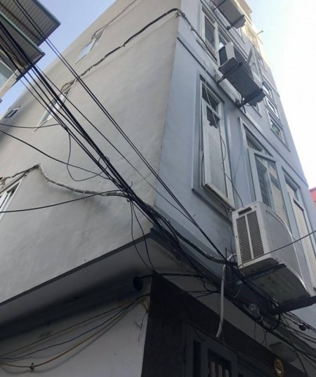 Nhà Hoàng Mai, 43m2, 3 tầng, lô góc, giá 2.65 tỷ, chủ nhà, sổ đẹp