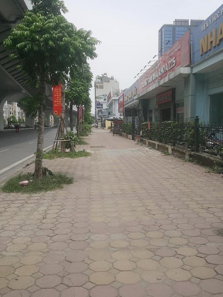 Bán đất mặt tiền đường Trường Chinh, Quận Đống Đa, mt 6.9, cấp 4, sổ đổ chính chủ