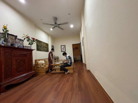 Bán nhà Trung Kính, phân lô, ô tô tránh, vỉa hè, 58m2, mặt tiền 5.8m, 11.5 tỷ
