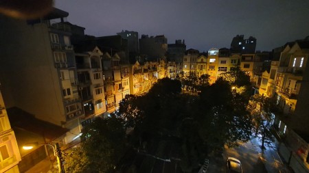 Nhà khu đô thị Đền Lừ 2, dt 45m2, phân lô, view vườn hoà, vỉa hè, ô tô dừng đỗ, giá 5.6 tỷ, lhcc