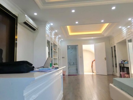 Bán nhà riêng Bùi Xương Trạch, Thanh Xuân, Hà Nội, 43m2 x 5 tầng, giá 4.2 tỷ.