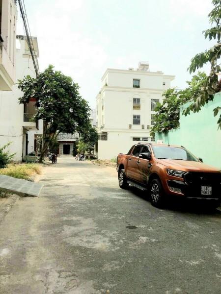 Nhà Mặt Tiền Đường D1 KDC Phú Mỹ Phú, Quận 7, giá 8.7 tỷ