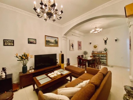Bán Nhà Phố Yên Lạc, Trung Tâm Quận Hai Bà, An Sinh Đỉnh, 55.8m2*6.1m, giá 6.3 tỷ