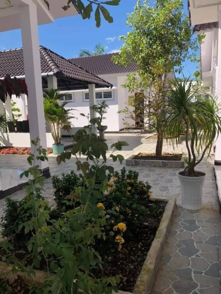 Cần bán gấp khách sạn mới hoạt động 2 năm, đầy đủ nội thất, giá 7.5 tỷ
